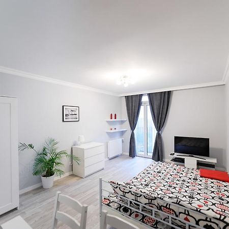 Apartament Grojecka Korotynskiego Διαμέρισμα Βαρσοβία Δωμάτιο φωτογραφία